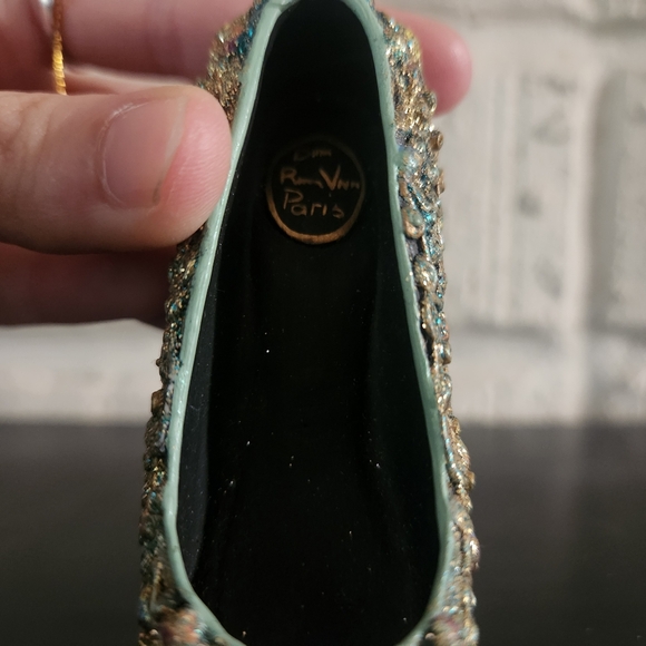 The Metropolitan Museum Of Art HIGH HEEL CHRISTMAS SHOE ORNAMENT Green Gold - Picture 3 of 4